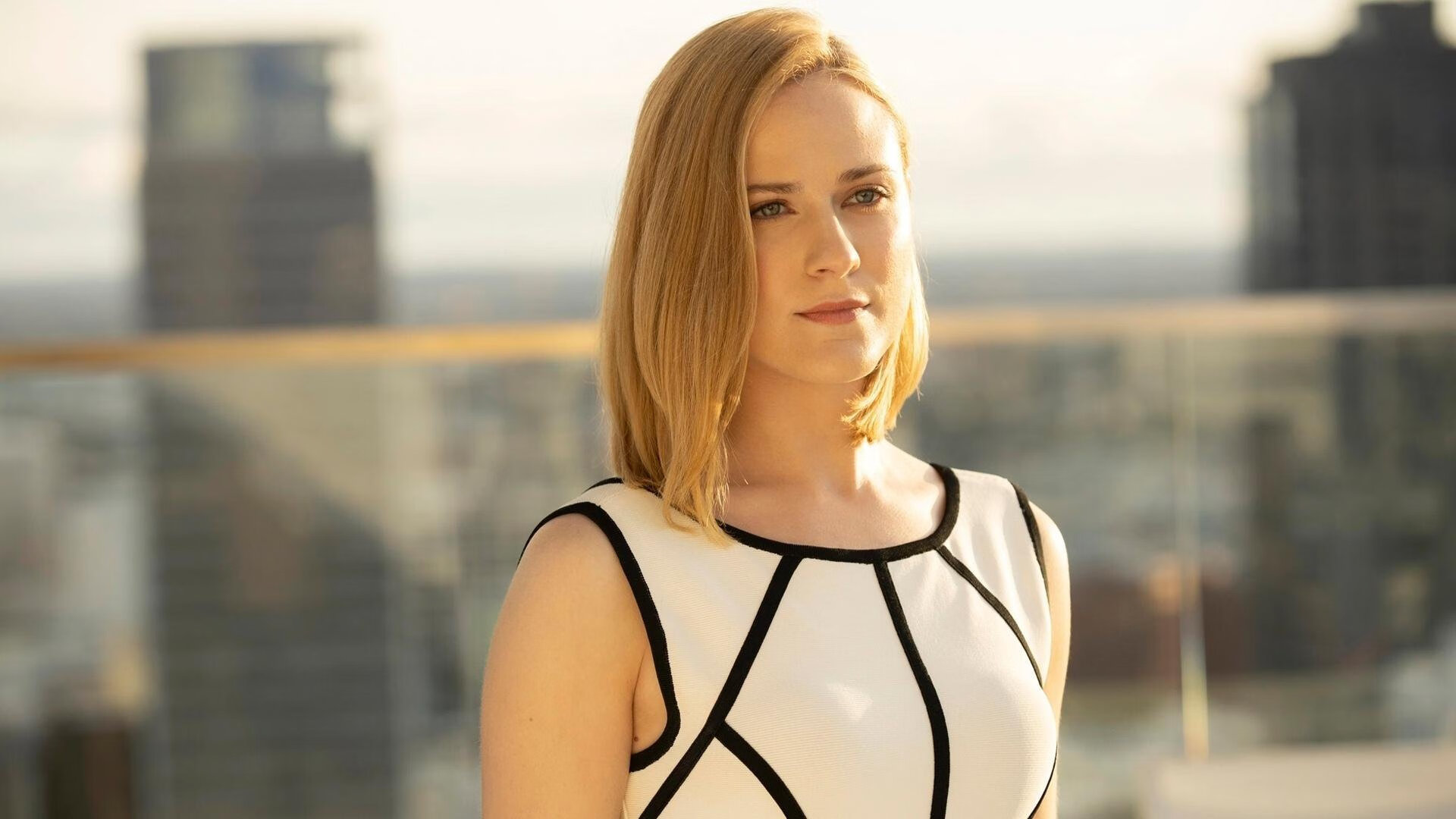 中国香港队未来发展路径：如何利用国际赛事突破技术瓶颈，足球香港队